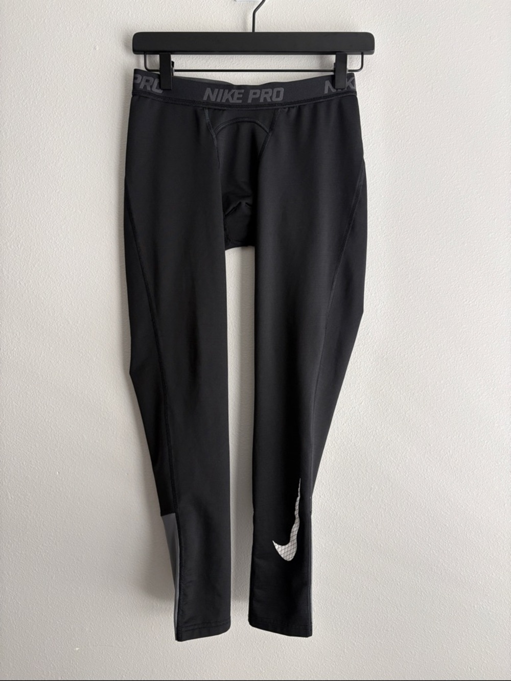 Nike Pro Dri-Fit Youth Athletic Compression Training Tights - Boys’ XL